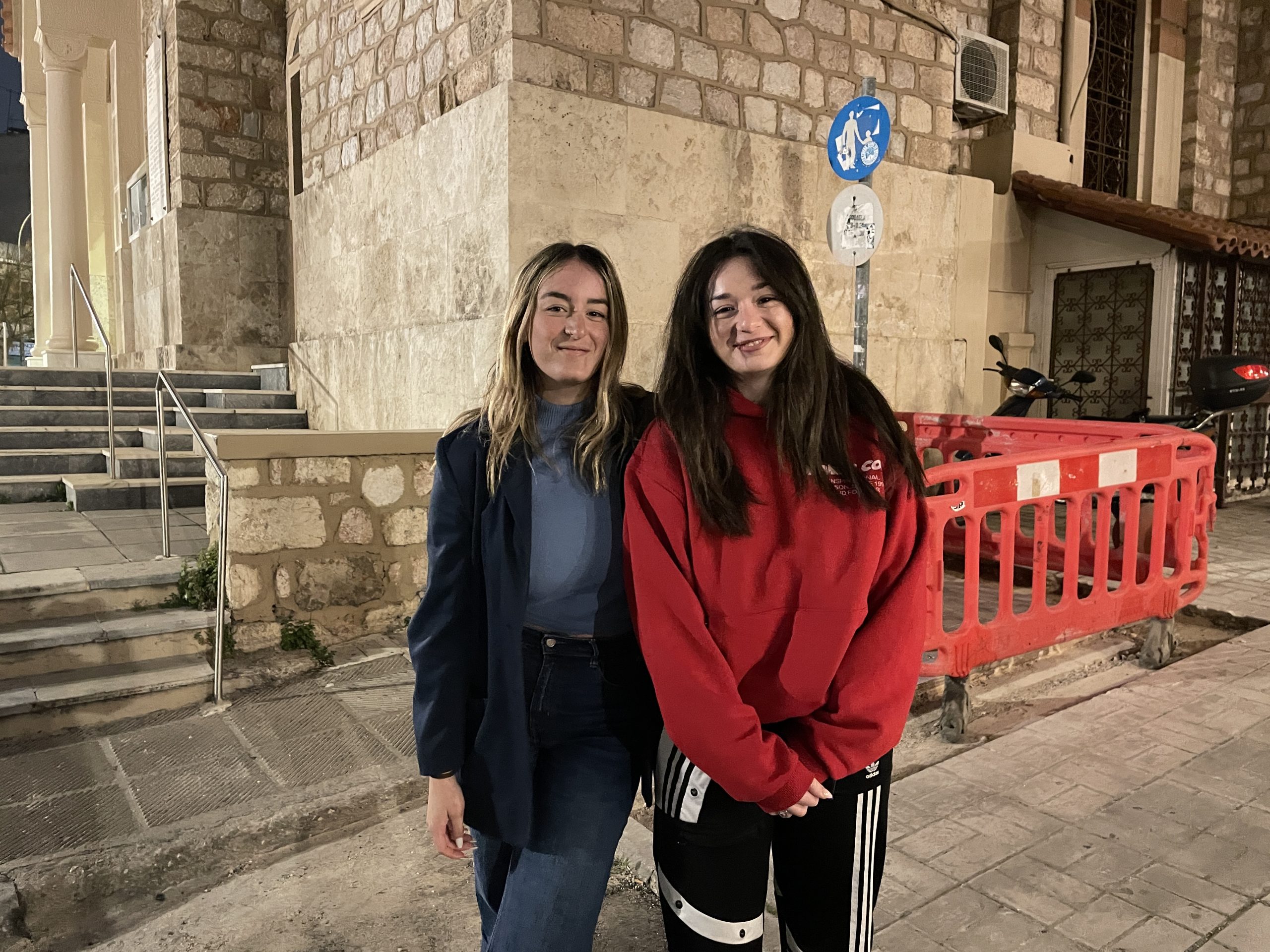 „Ik werd depressief van wat we zagen”: Anastasia (20) over de bittere strijd om een woning in Athene