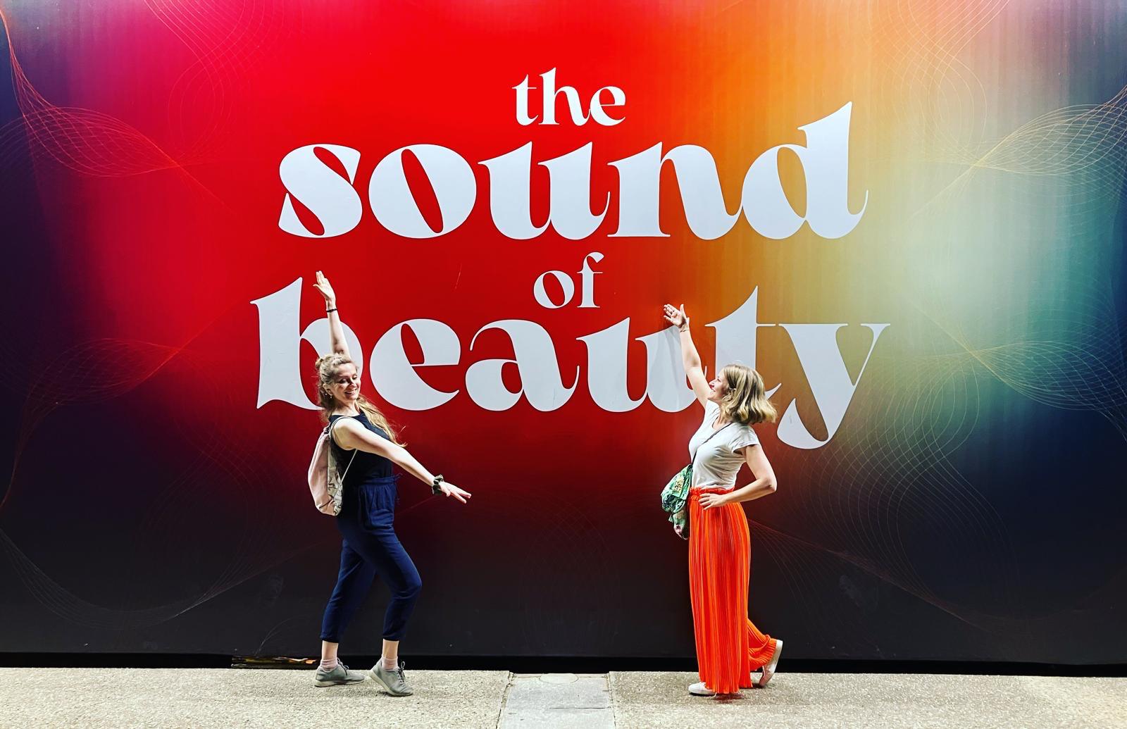 Tussen Glitter en Discussie