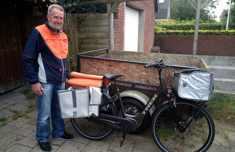 Postbode Cor (67) zoekt nieuwe locatie voor de stalling van posttassen