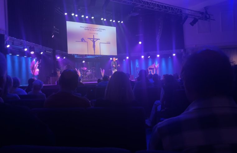 Een Toegankelijke Kijk op Geloof: Upstream bij Kerk De Basis