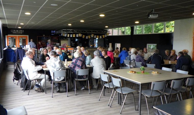 Wandelgroep Ordenbos al 10 jaar een groot succes in Apeldoorn