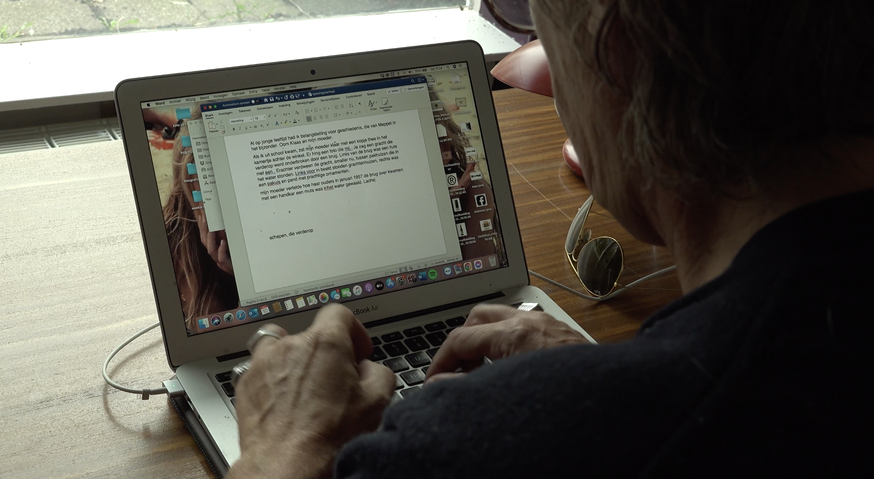 Raoul Bakker schrijft verhaal over zijn jeugd in ‘Transjordanië’