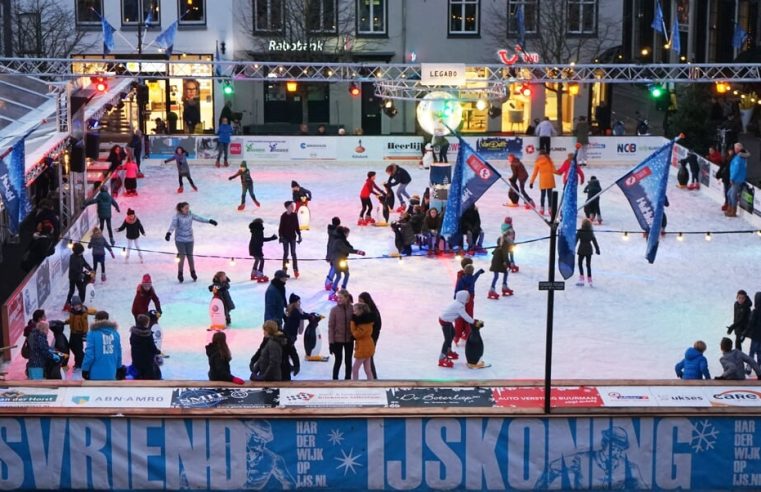 De Harderwijkse Ijsbaan wordt weer opgebouwd: ‘Ik help al sinds 2008 elk jaar’