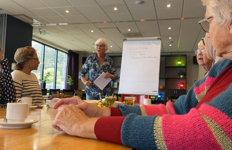 Nederlands-lessen in Trinitas-kerk Heerenveen nog steeds nodig: “Deze mensen zijn hier altijd welkom”