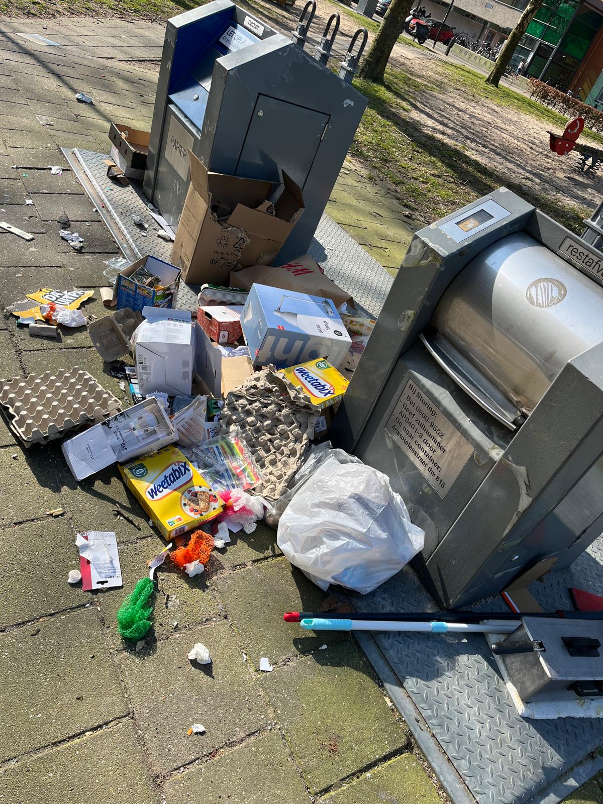 Gemeente Apeldoorn overweegt camera’s vanwege afvaloverlast Sprenkelaar