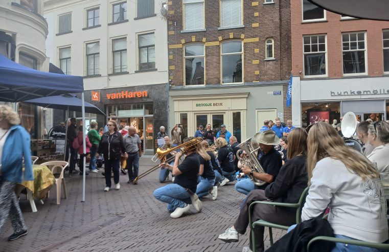 Tweeëntwintig orkesten tegelijkertijd; in Zutphen kan het tijdens de Dweildag