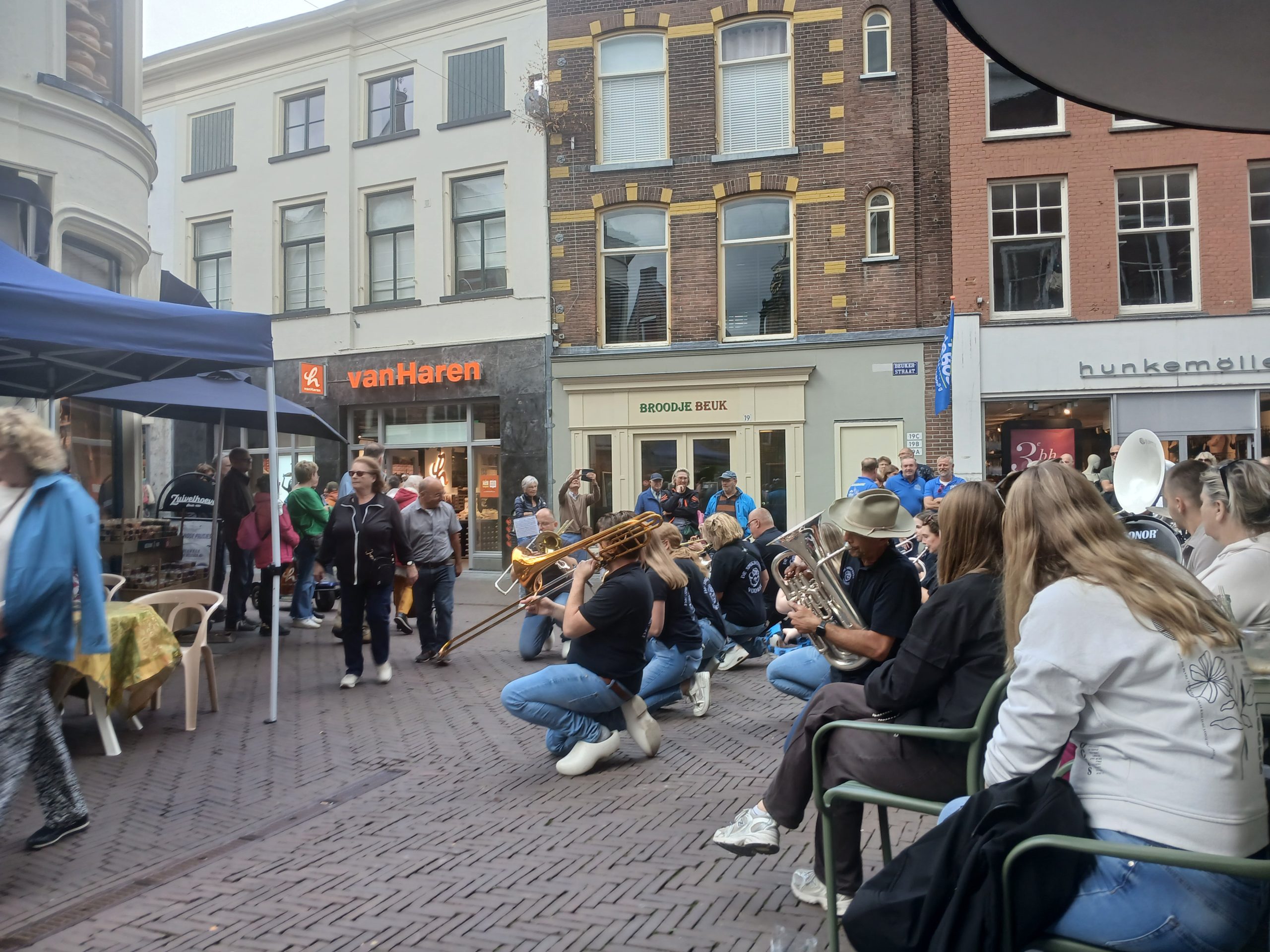 Tweeëntwintig orkesten tegelijkertijd; in Zutphen kan het tijdens de Dweildag