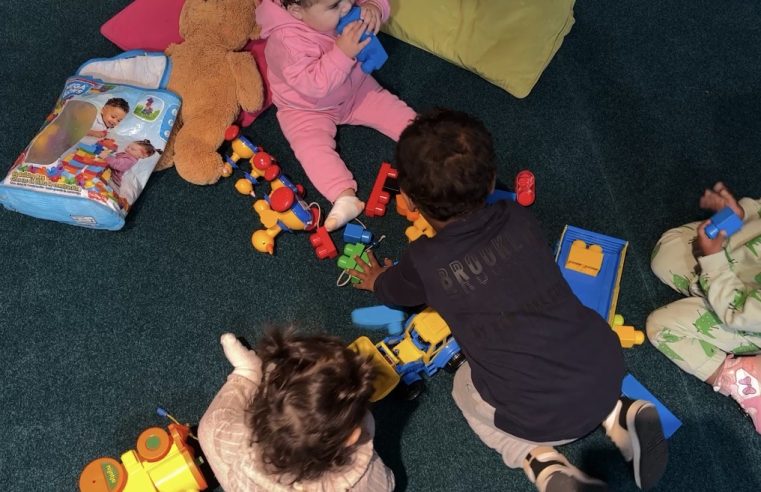 “Heb je ook van het Mamacafé gehoord? Dat is ook gezellig om naar toe te gaan”