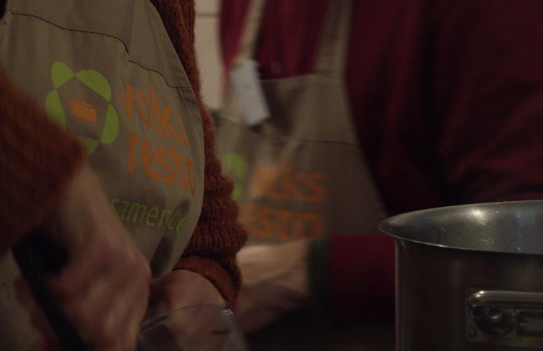 ”Eten tegen armoede en eenzaamheid bij Volksresto in Zutphen”