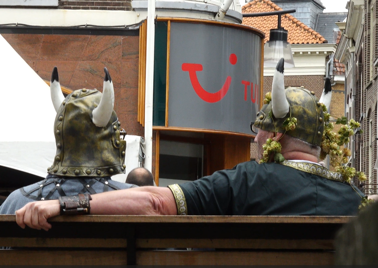 Nationale Bokbierdag in Zutphen brengt mensen bij elkaar