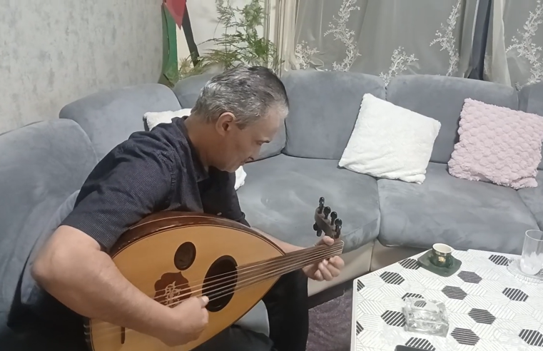 Mouafak al Jamal maakt muziek voor vrijheid