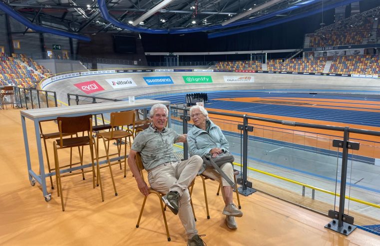 Eenzaamheid onder ouderen: Stichting Fietsmaatjes voorkomt het