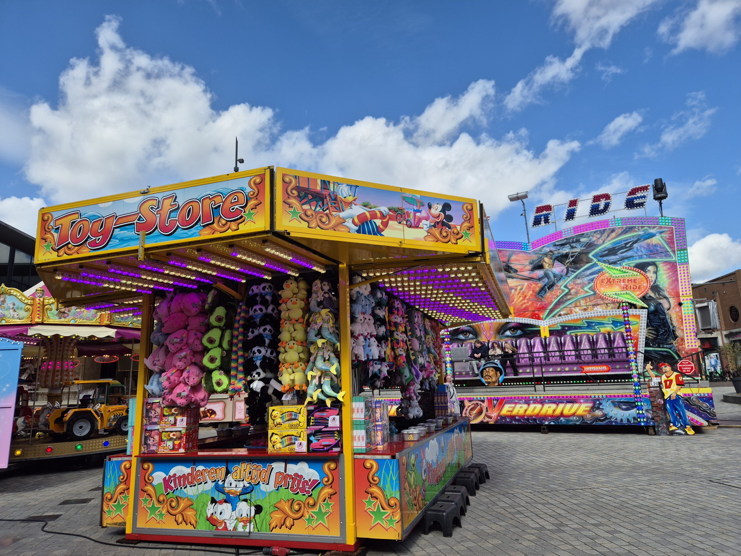 Prijzen, prijzen en nog meer prijzen op de kermis in Assen