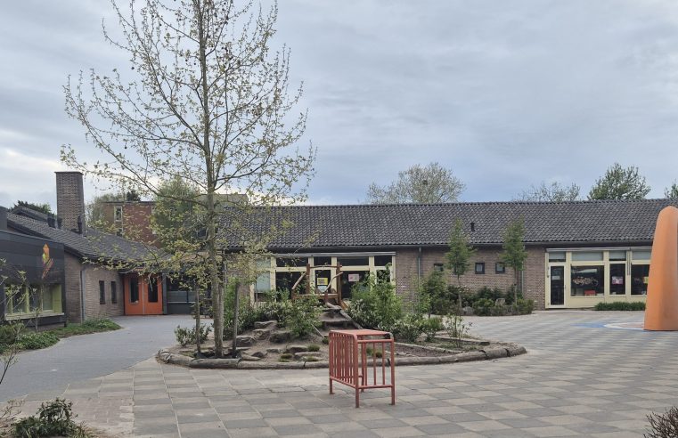 Overlast door jongeren in Roombeek: ‘ze hebben wel eens tegen mijn garagedeur aan geplast’