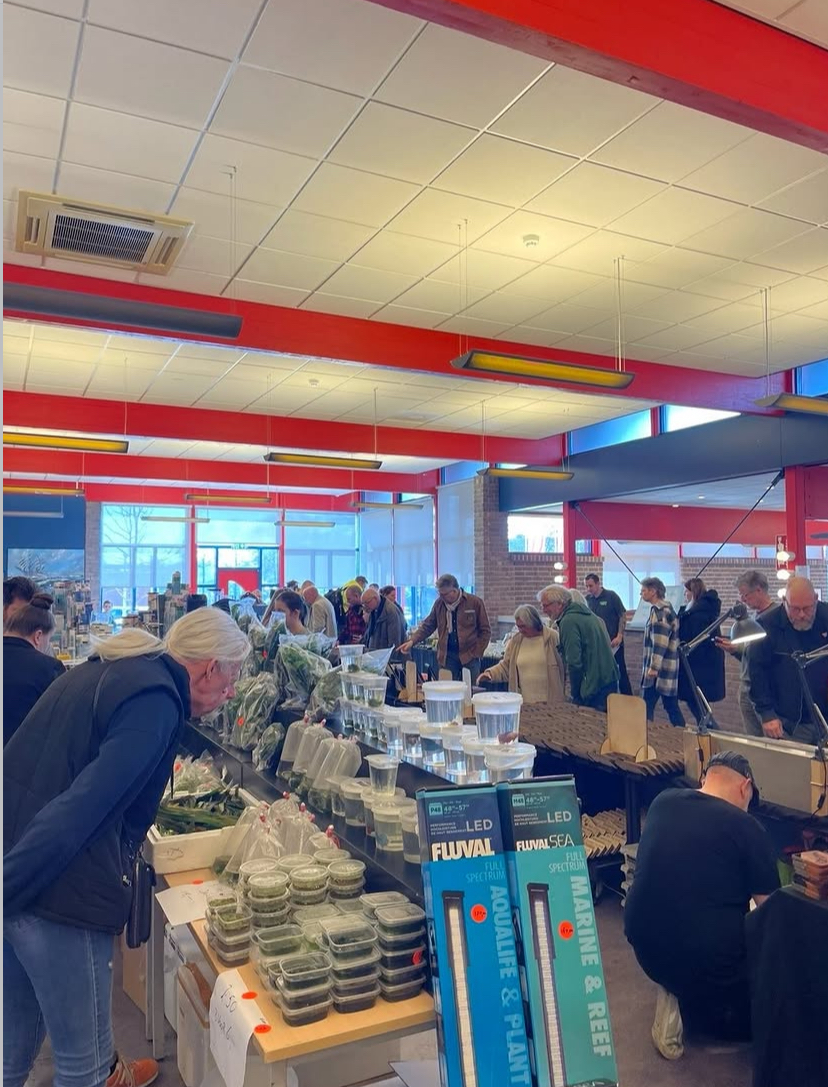 Natuur in de wijk: Tiende Aqua Terra-beurs in De Schelf trekt liefhebbers uit heel Nederland