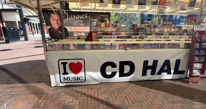 Klaas Prent: “Ik verkoop meer lp’s via de kraam dan op de website”