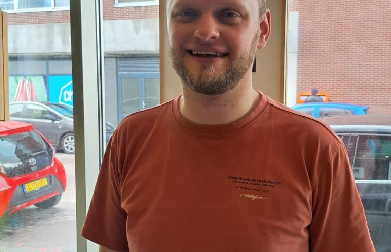 Hoe vrijwilligerswerk structuur geeft aan het leven van Marijn