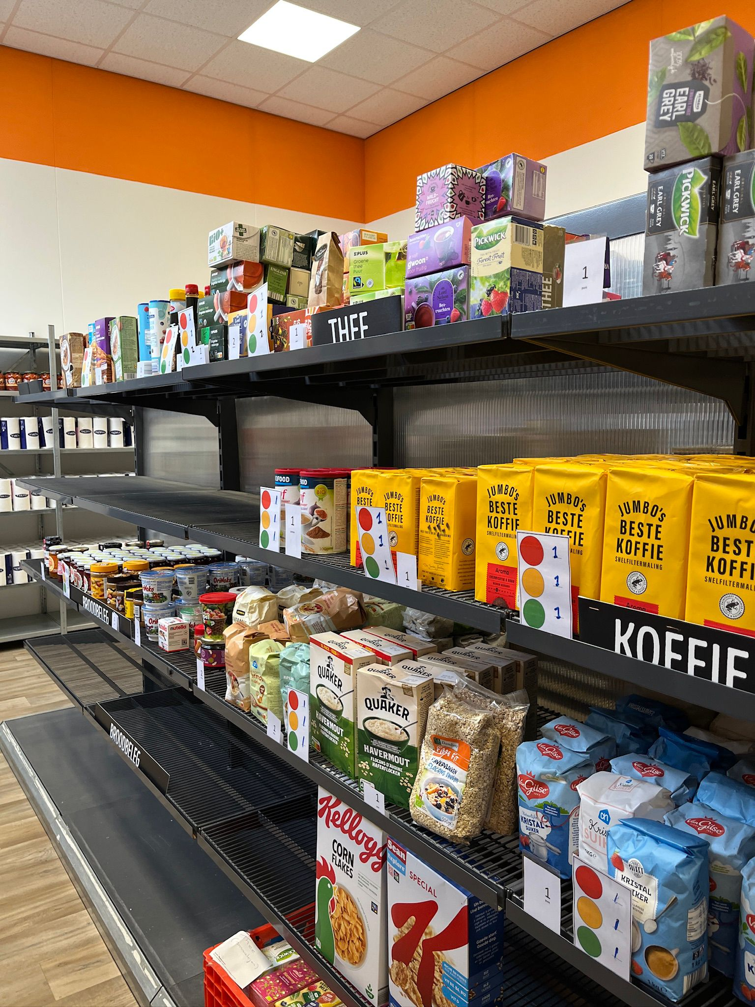 Bezoekers enthousiast over voedselbankwinkel in Hardenberg