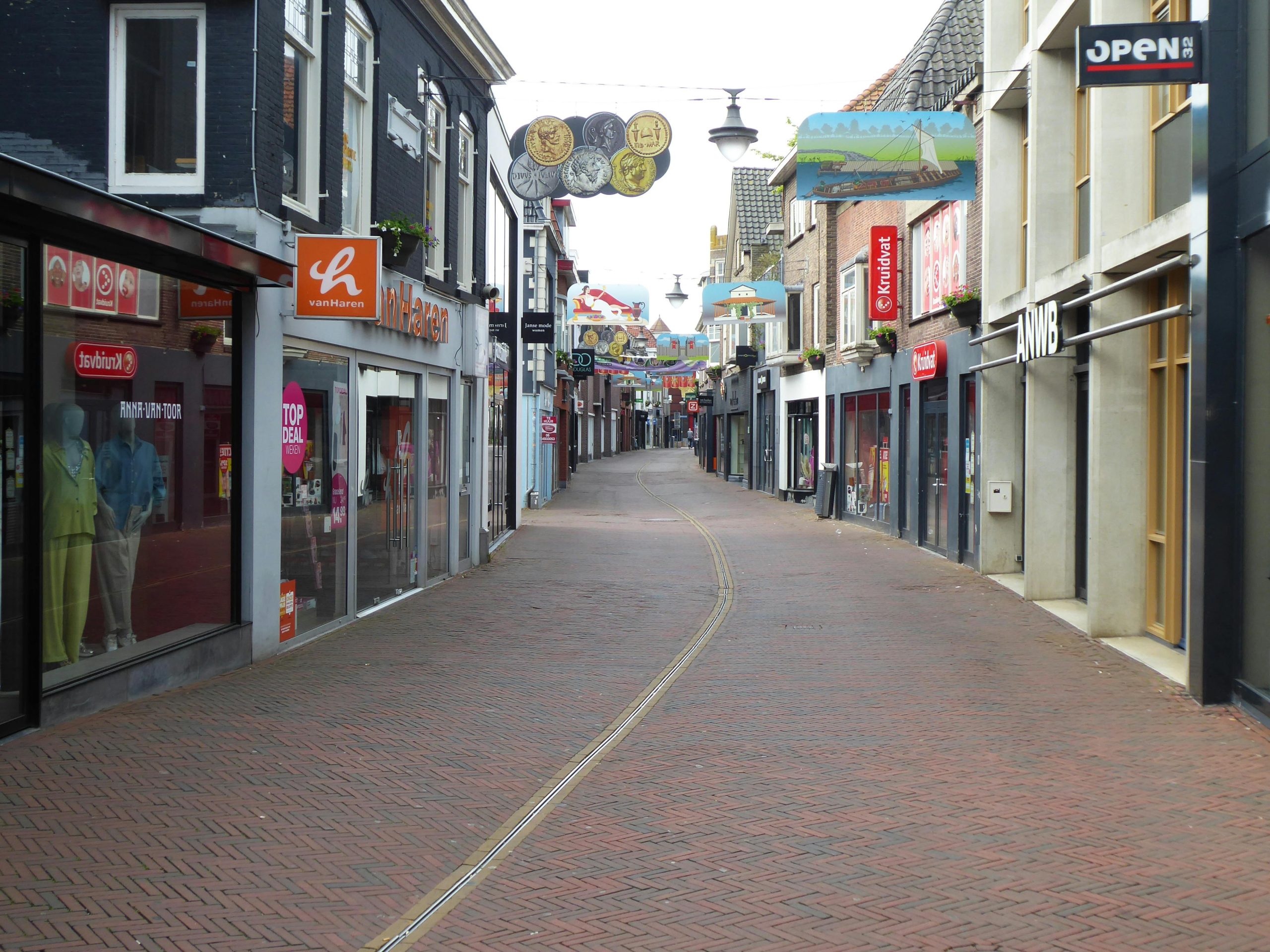 Winkelcentrum de Eglantier in Apeldoorn is na een moeilijke periode weer volop in trek
