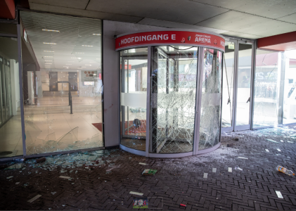 Ajax-leiding betreurt wangedrag fans na klassiekerdebacle