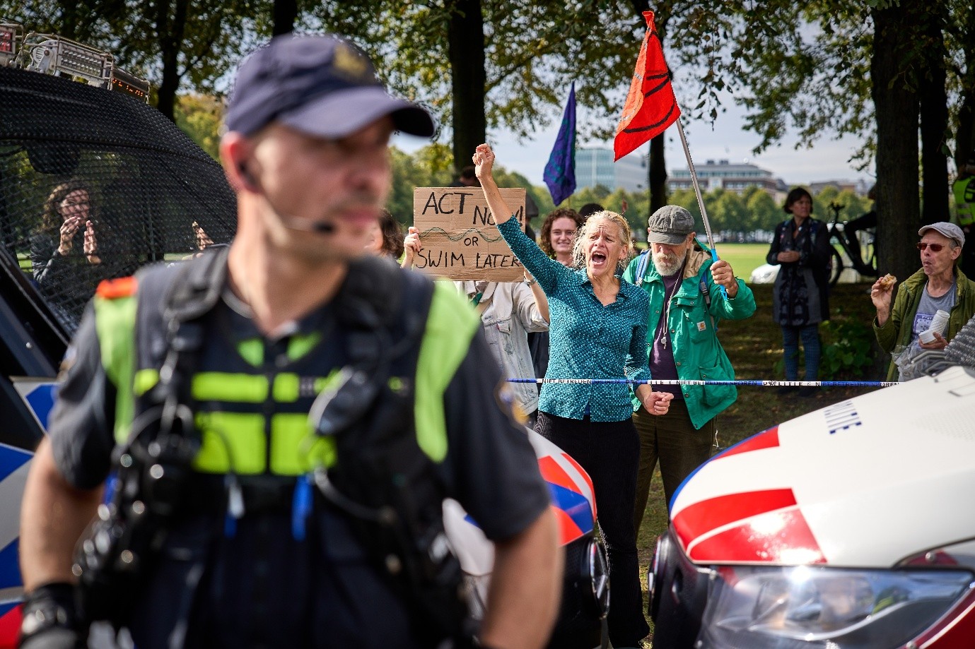 Politie doet structureel Veilig Thuis-meldingen van kinderen bij klimaatdemonstratie op de A12.