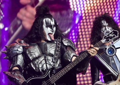 Rockband Kiss kondigt aan verder te gaan als hologram: “Ik vind het verschrikkelijk”