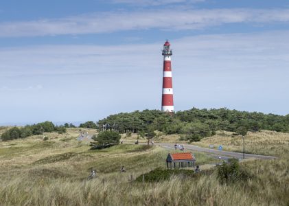 Sunneklaas; traditie of vreemde feestdag