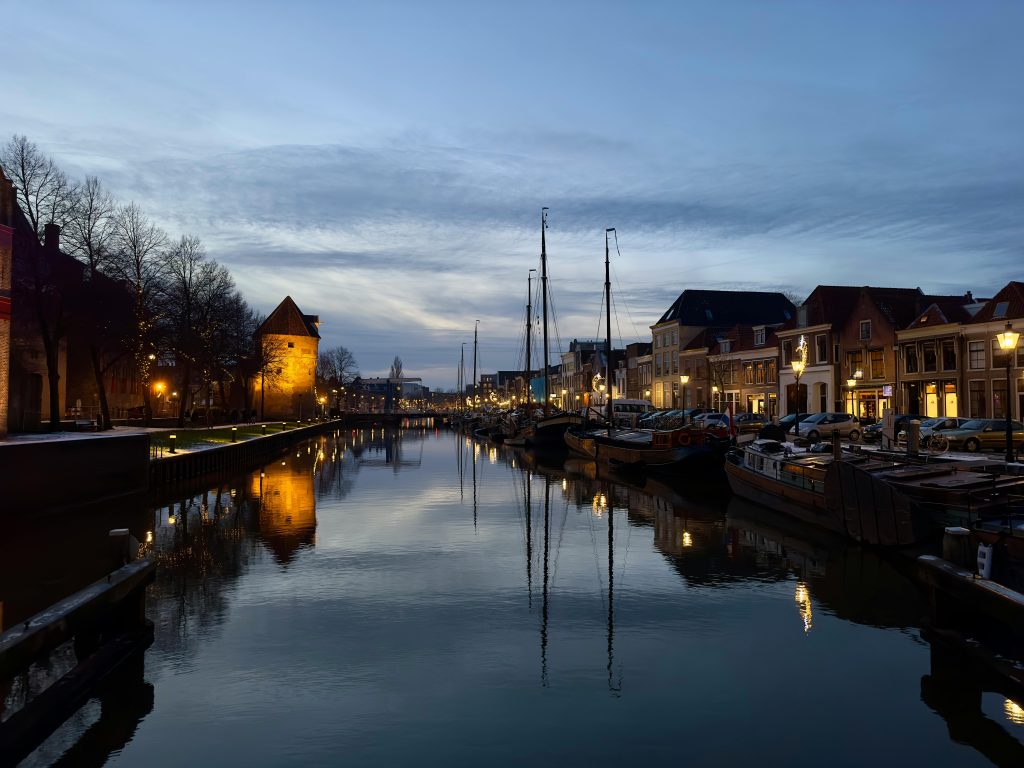 De huidige afbeelding heeft geen alternatieve tekst. De bestandsnaam is: pexels-joshuaklr-20204588-scaled.jpg