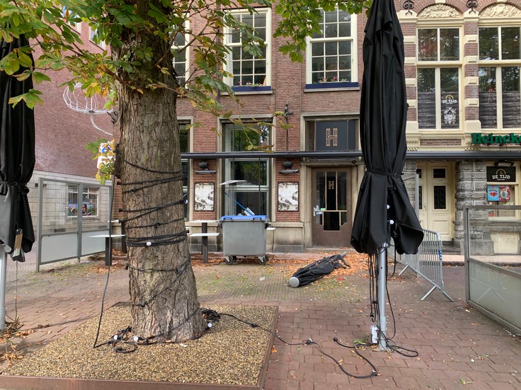 Buurtcomité Brinkbewoners verzet zich tegen geplande feestcafé-opening