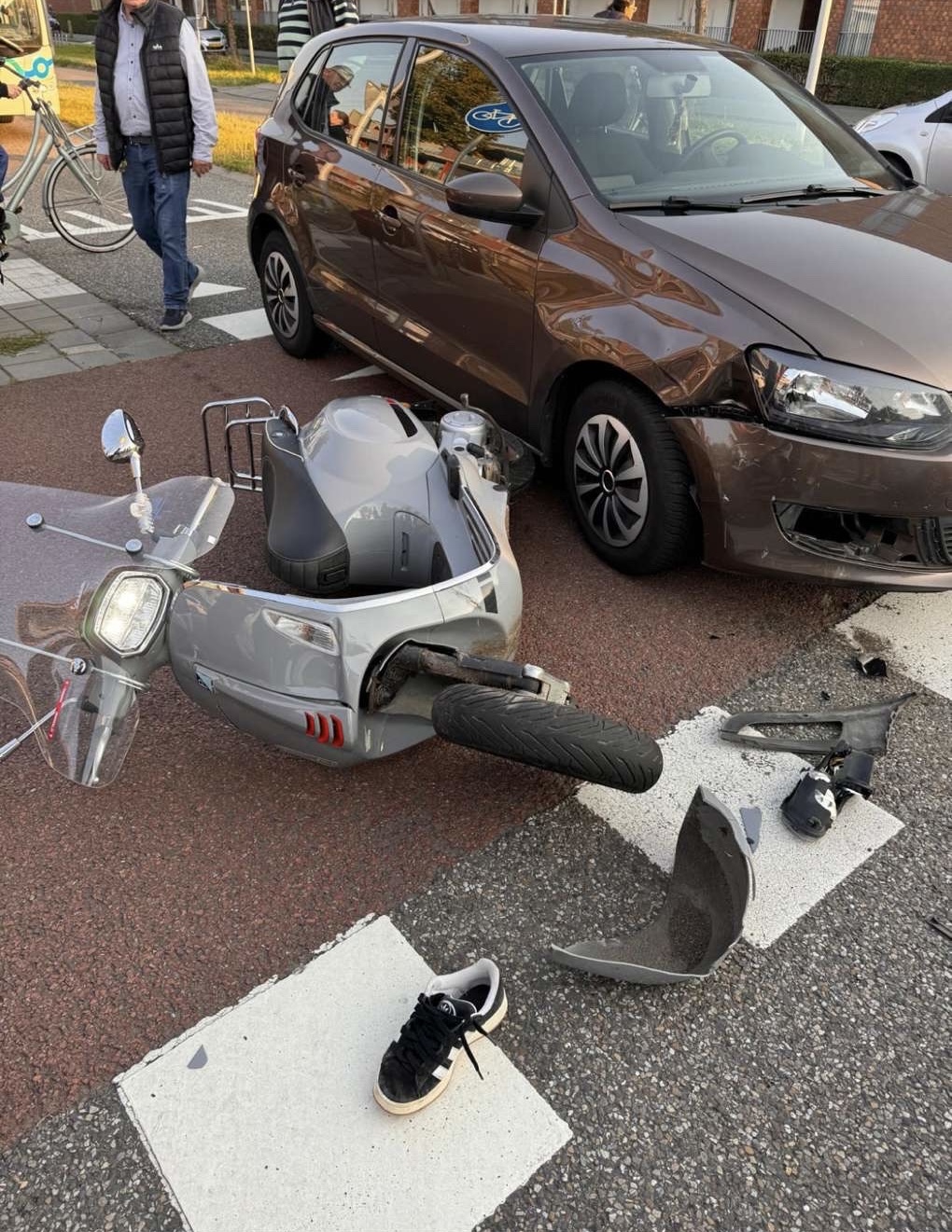 Belvédèrelaan in Zwolle: verkeerschaos leidt tot weer een aanrijding