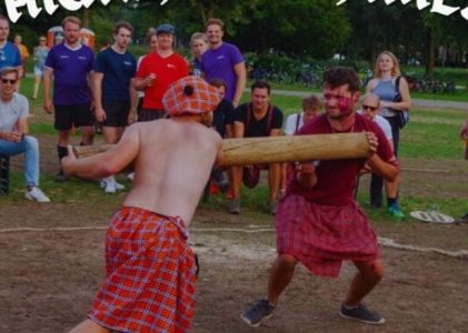 Paalwerpen en hooivorkgooien bij de twintigste editie van de Highlandgames