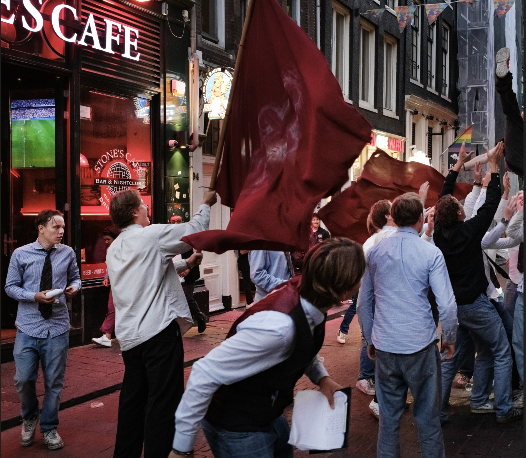 Studenten tijdens de inauguratie bij een Amsterdams herendispuut. Bron: ANP