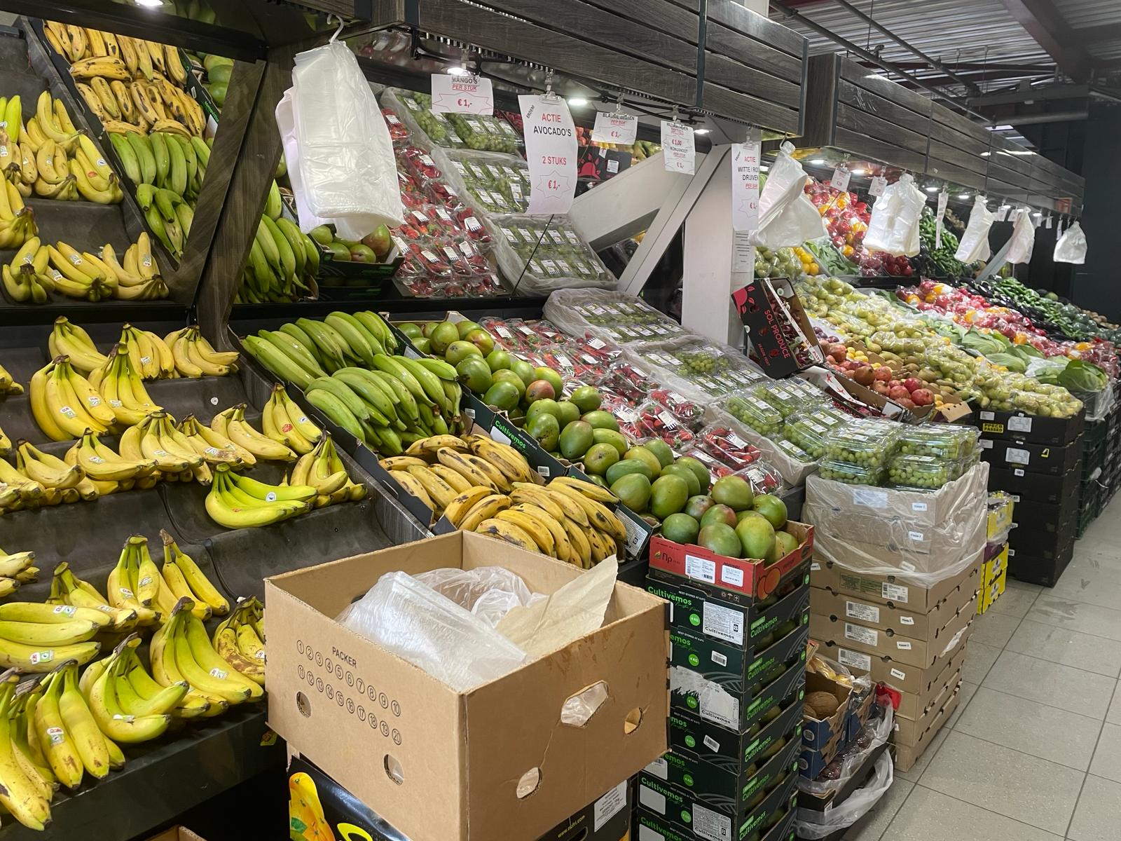 Ramadan staat voor de deur bij islamitische supermarkt