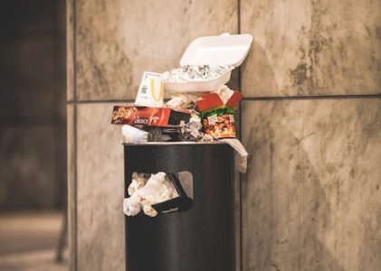 Nico met zijn kliko gaat langs basisscholen in Coevorden