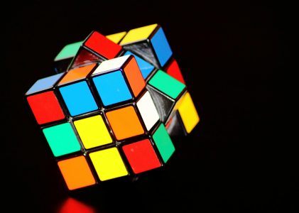 Deelnemers uit 30 verschillende landen bij het NK Rubik’s Cube