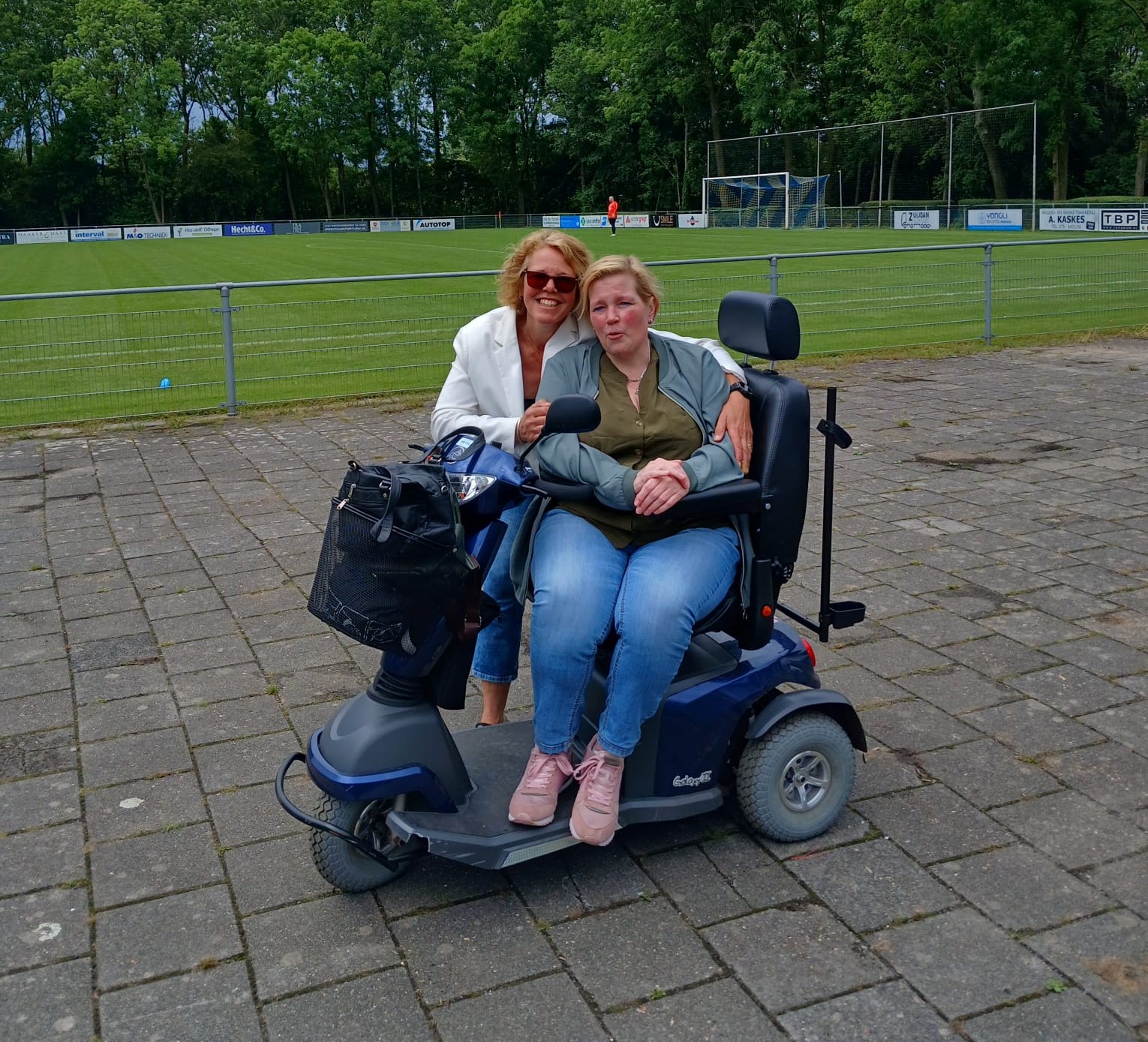 Gréta (51) belandde in het ziekenhuis door het toenemende medicijntekort: ,,Dacht dat mijn leven ten einde zou komen”