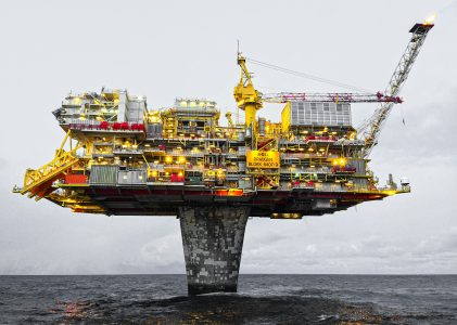 Gemeente en natuurorganisaties reageren vel op de potentiele plannen voor gasboring in de Waddenzee bij Ternaard