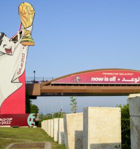 Kabinet stuurt tóch delegatie naar Qatar, ondanks statement jongerenpartijen: ‘Wij staan nog steeds achter ons statement’