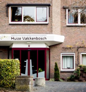 Het duurt steeds langer voordat ouderen zorg kunnen krijgen
