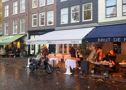 Vogue café Amsterdam opent één dag haar deuren tegen straatintimidatie