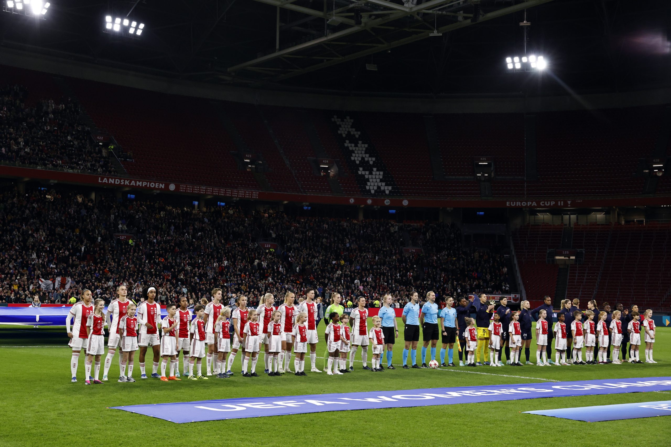 Vrouwenvoetbal zit in de lift