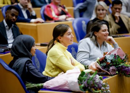 Tweede Kamerverkiezingen 2023: Minder stemmen en meer zetels naar vrouwelijke politici