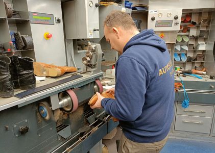 Vraag naar schoenmakers stijgt, aanbod totaal niet