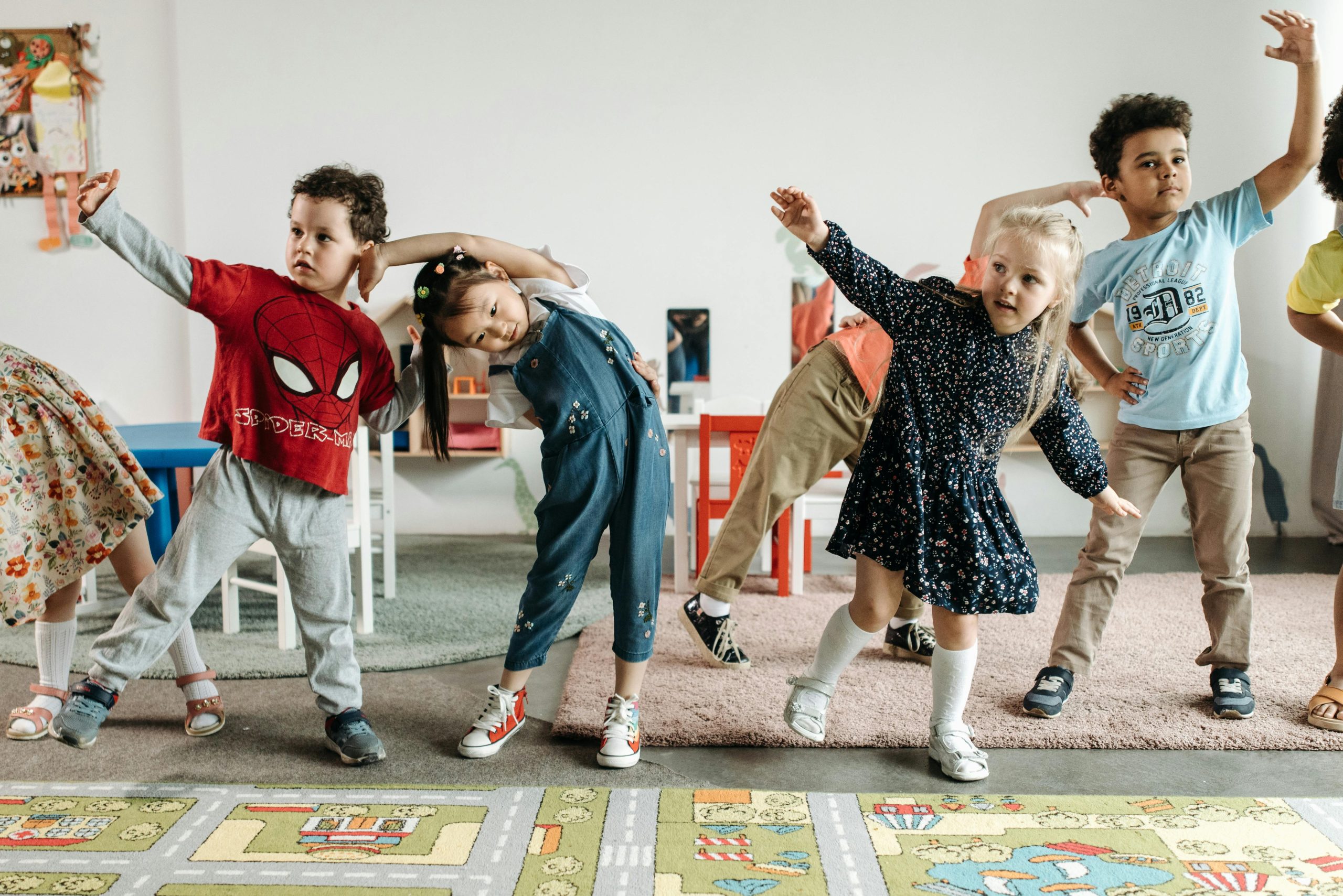 Ruim 585.000 basisschool kinderen in Nederland bewegen onvoldoende. 