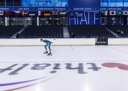 IJsmeesters werken weer aan de perfecte schaatsbaan