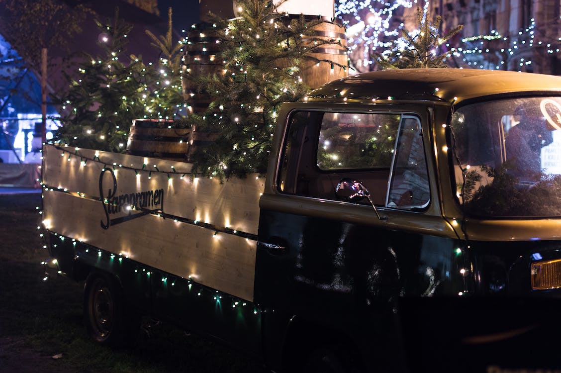 Verlichte trekkers verspreiden kerstsfeer