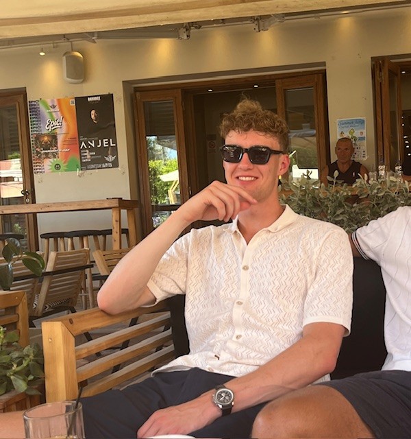 Van onzekerheid naar kracht: hoe Jorn (19) de scheiding van zijn ouders doorstond