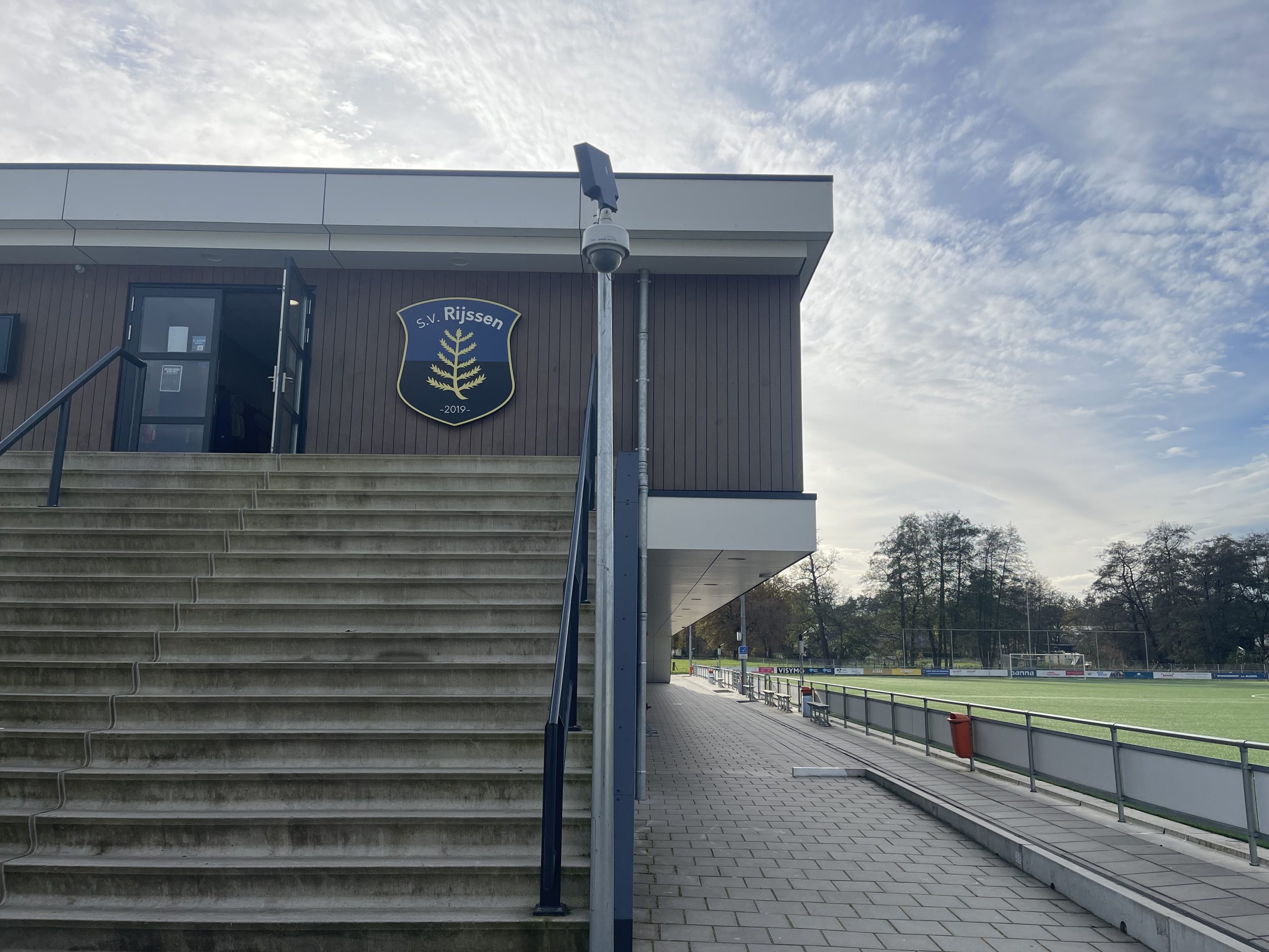 Onduidelijkheid over regeling kunstgrasveld s.v. Rijssen: VVD vraagt stukken opnieuw op 